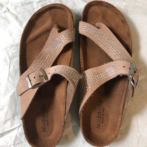 Modabella footbed sandals